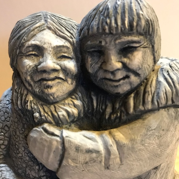 Glacial Ice Age Sculpture “Alaskan Couple” - Picture 6 of 8
